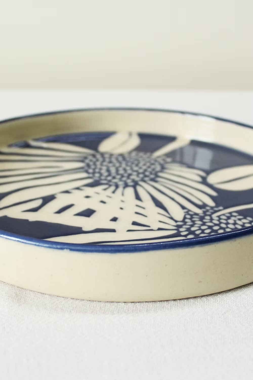 Marine Daisy Plate